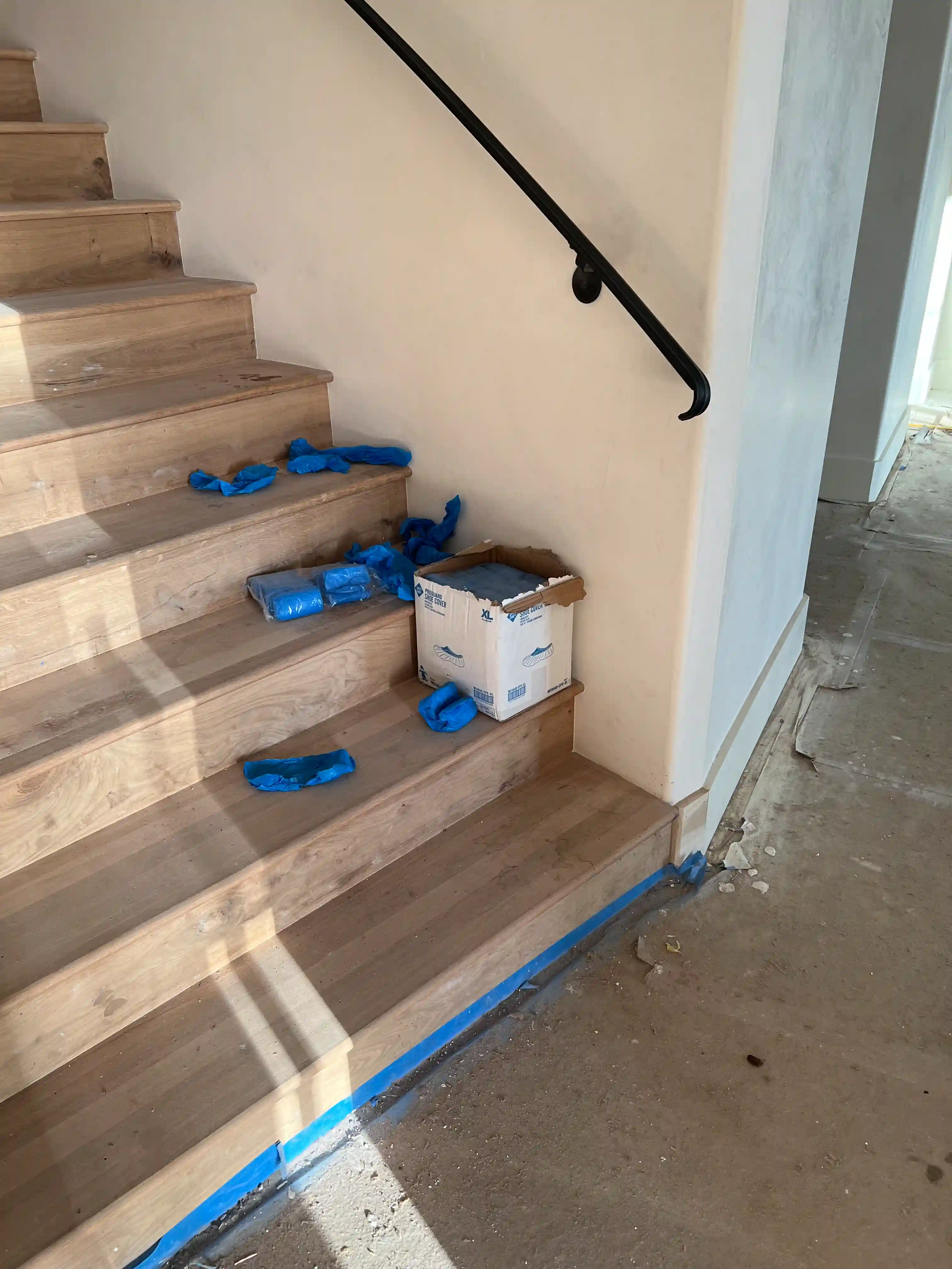 Staircase construction shoe covers